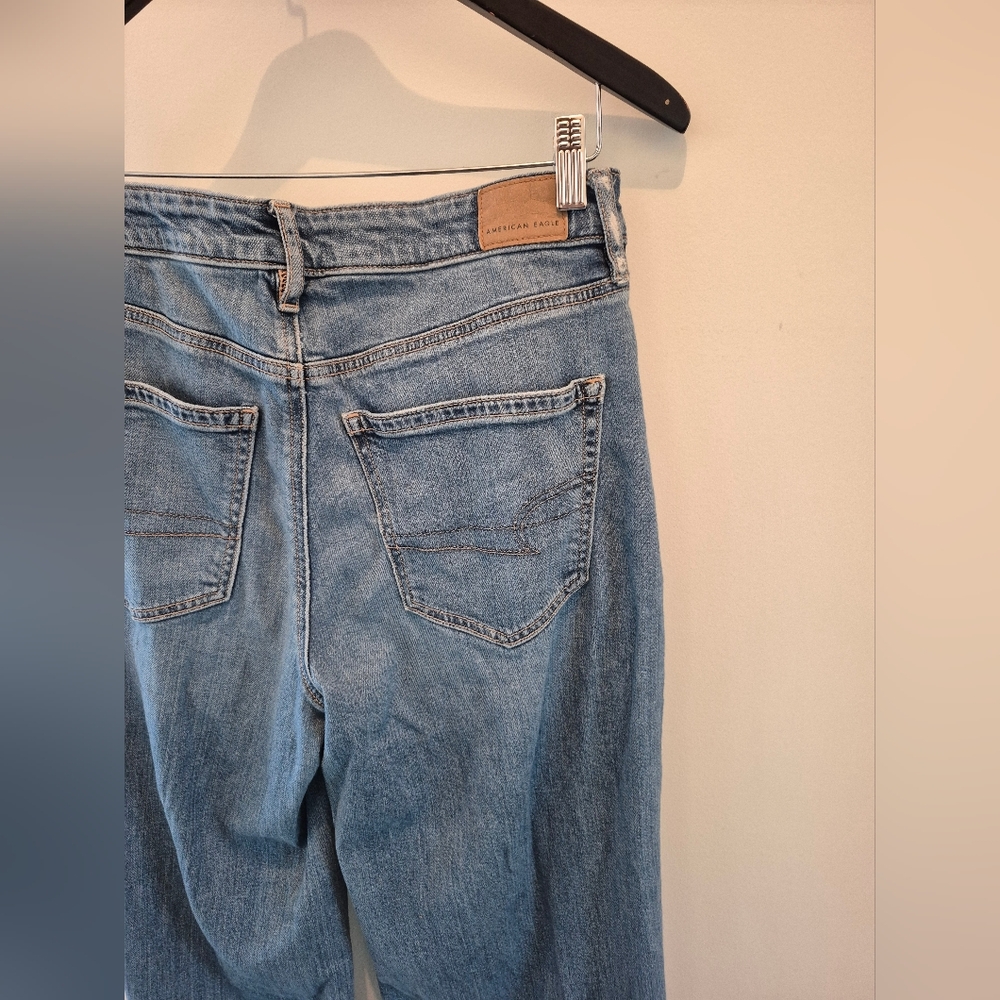 American Eagle Wide Leg Baggy Distressed Jeans Size 4 - Picture 3 of 7